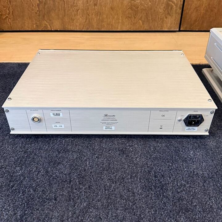 Burmester 175 Turntable, Silver, Demo - Image 12