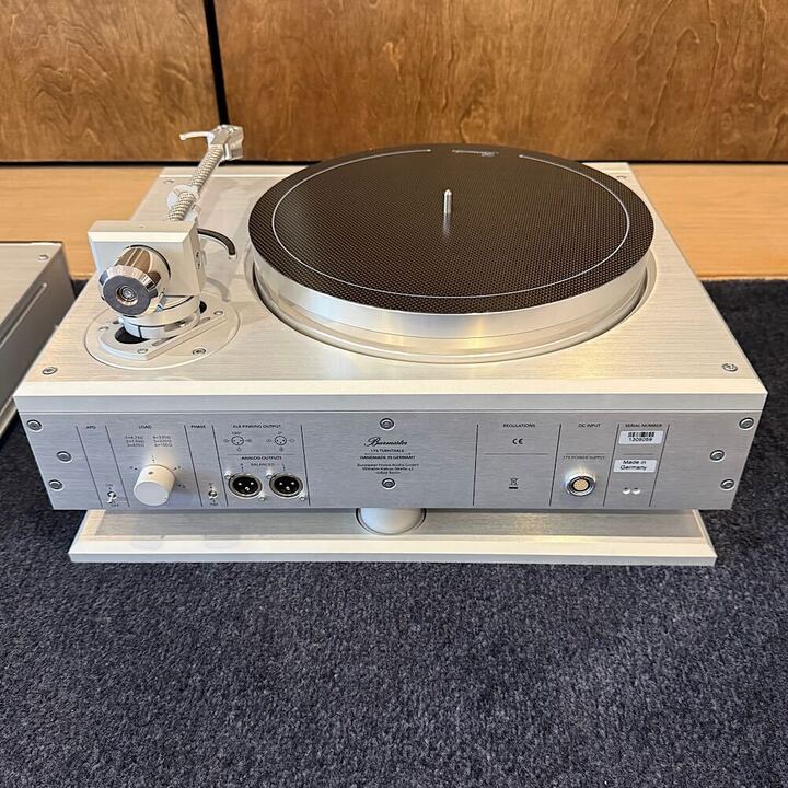 Burmester 175 Turntable, Silver, Demo - Image 9