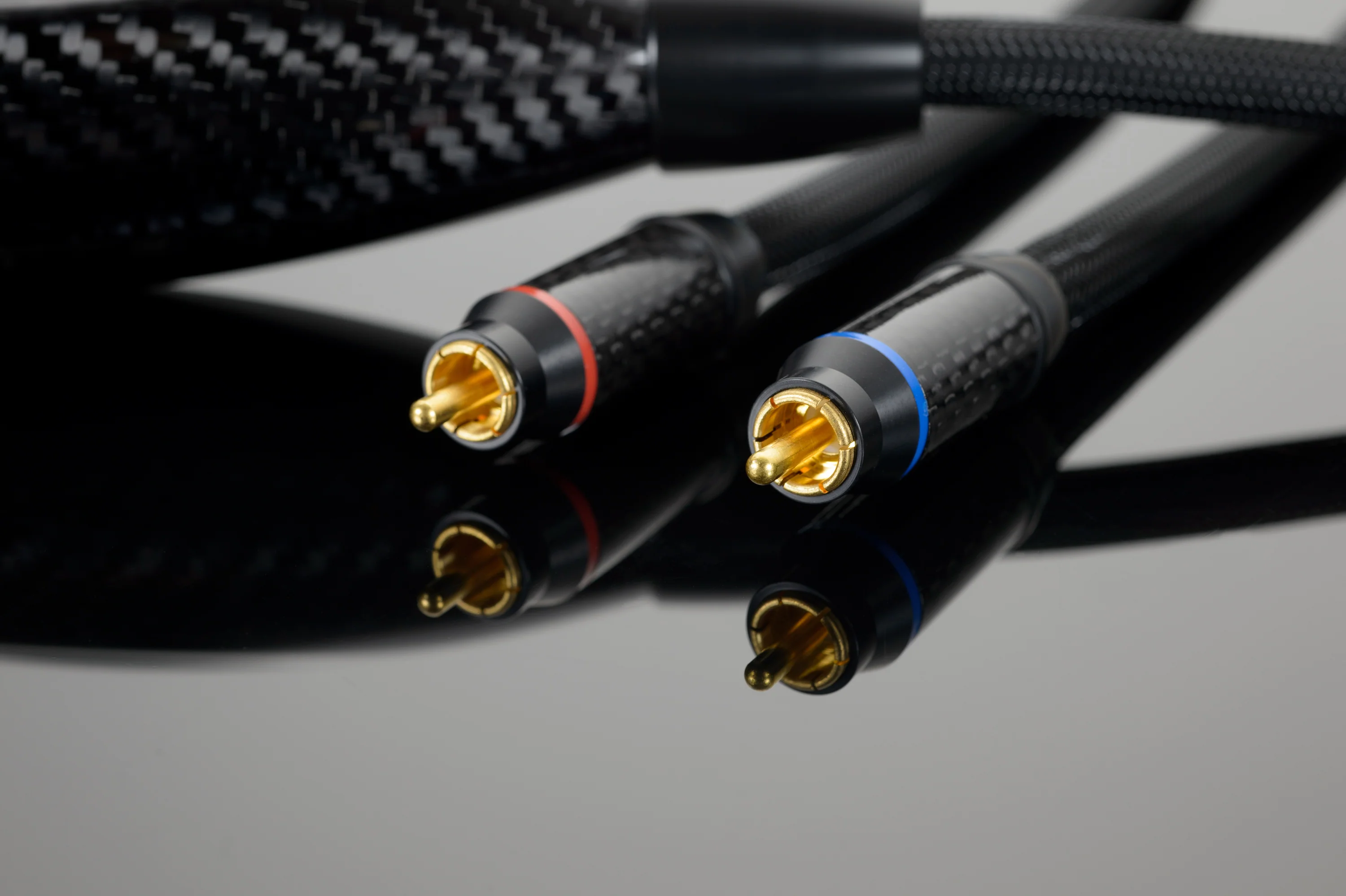 Transparent Magnum Opus RCA Interconnect - Image 5