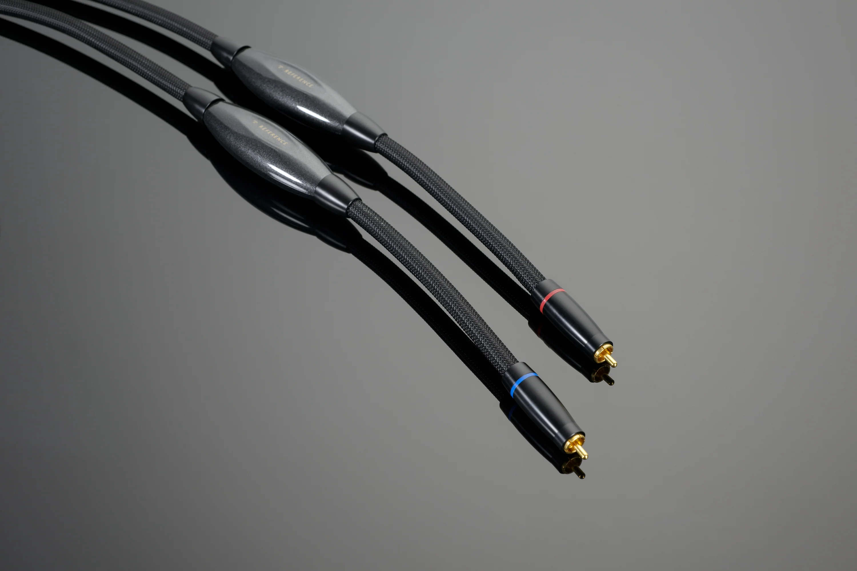 Transparent Reference RCA Interconnect - Image 4